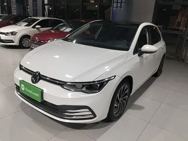 Фотография автомобиля — Volkswagen Golf