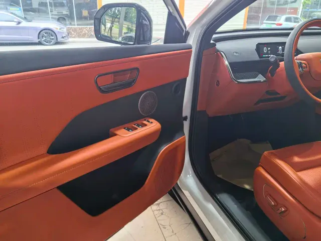 Toyota BoZhi 3X — Фото автомобиля 9
