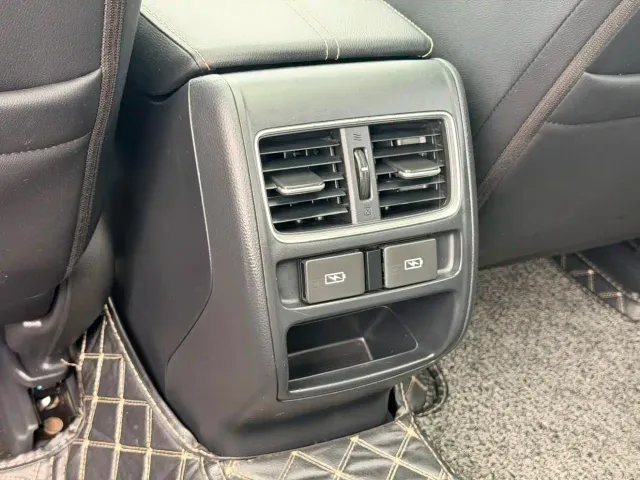 Honda Accord — Фото автомобиля 13
