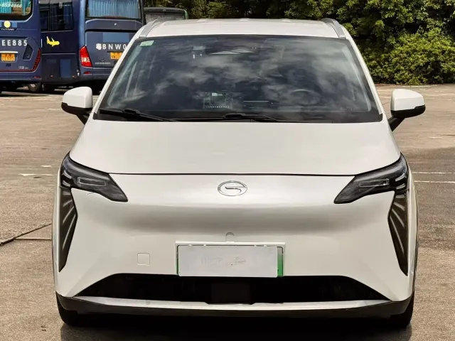 GAC Aion Y — Фото автомобиля 3