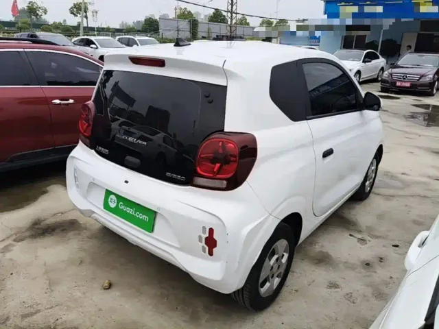 Roewe Clever — Фото автомобиля 6
