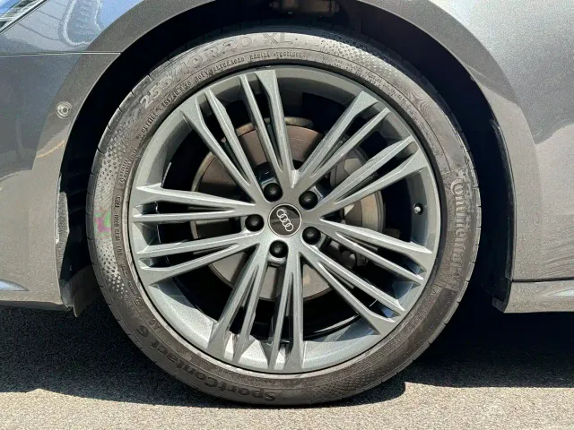 Audi A7 — Фото автомобиля 14