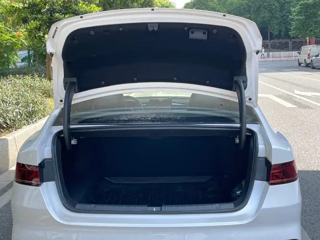 BYD Qin PLUS — Фото автомобиля 16
