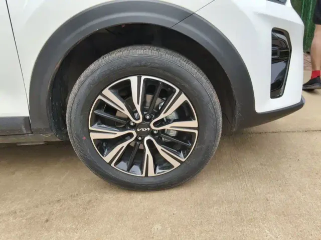 Kia KX1 — Фото автомобиля 24