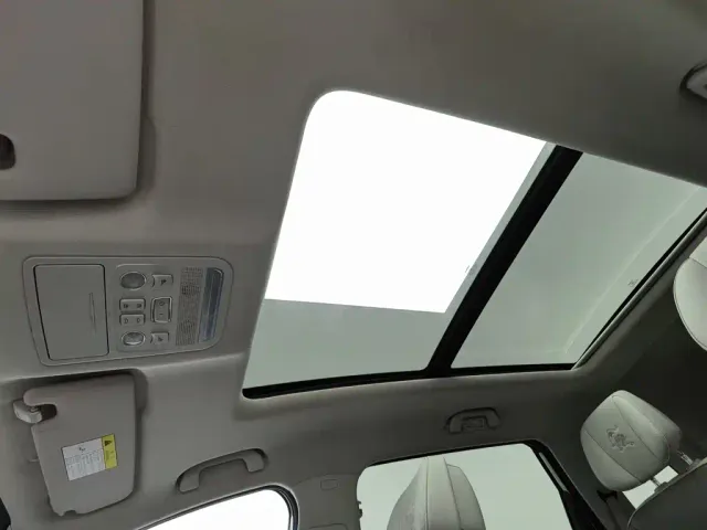 Forthing Yacht — Фото автомобиля 14