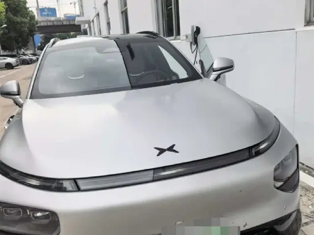 Xpeng G9 — Фото автомобиля 5