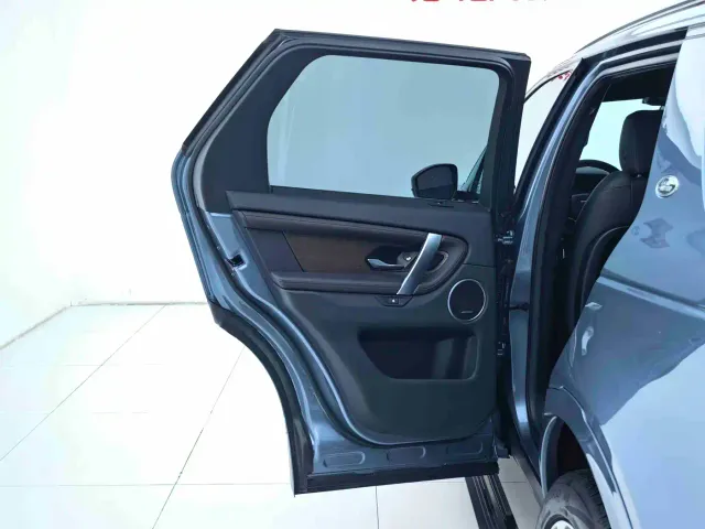 Land Rover Discovery Sport — Фото автомобиля 27