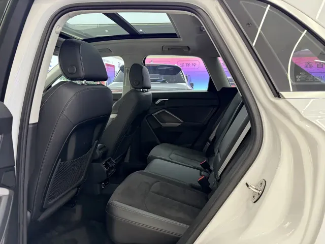 Audi Q3 — Фото автомобиля 7