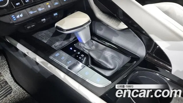Hyundai AVANTE Avante (CN7) — Фото автомобиля 7