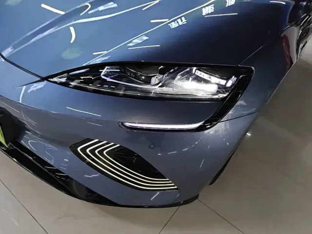 BYD Seal — Фото автомобиля 23
