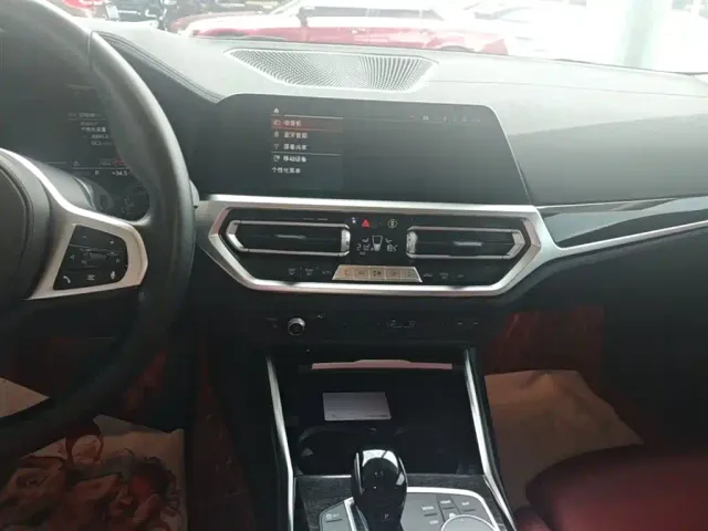 BMW 3 Series — Фото автомобиля 12