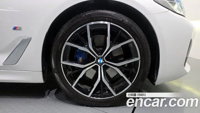 BMW 5-Series — Фото автомобиля 5