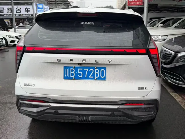 Geely Boyue L — Фото автомобиля 11