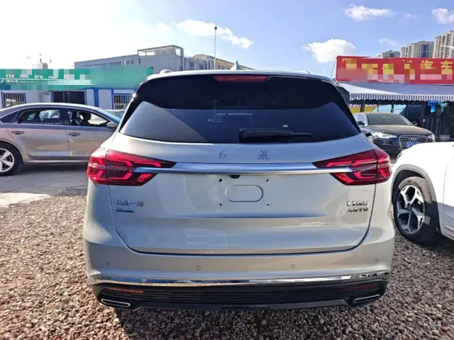 Hongqi HS5 — Фото автомобиля 5