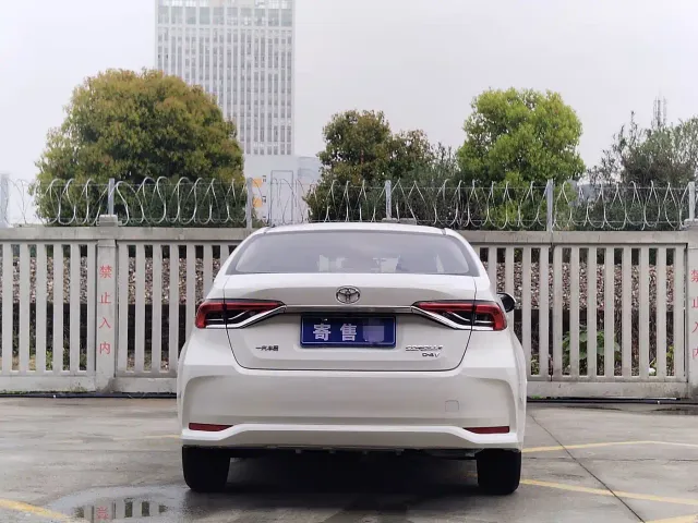 Toyota Corolla — Фото автомобиля 4