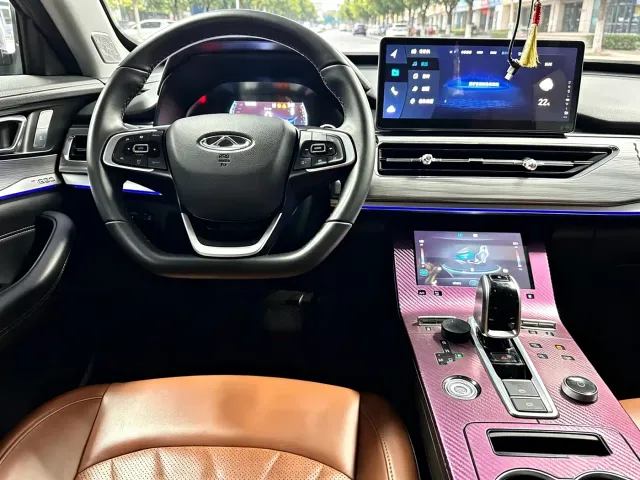 Chery Tiggo 8 — Фото автомобиля 8