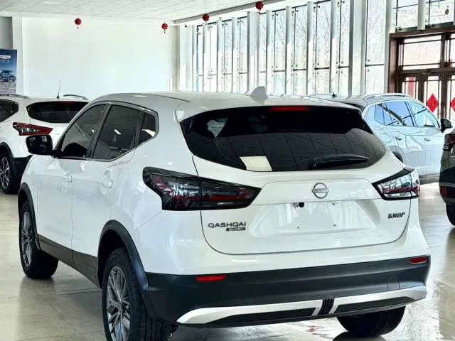 Nissan Qashqai — Фото автомобиля 9