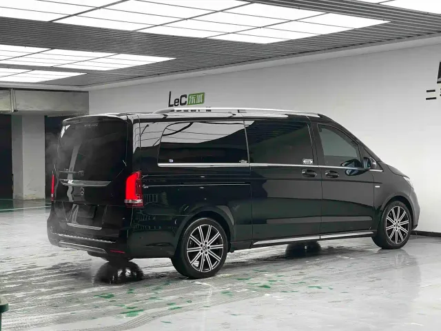 Mercedes-Benz V-Class — Фото автомобиля 7