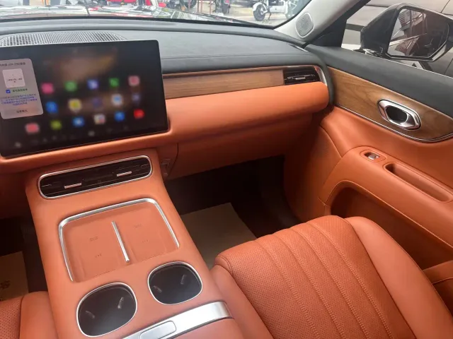 GAC Trumpchi Xiangwang S9 — Фото автомобиля 15