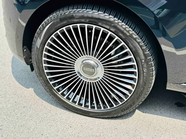 Land Rover Range Rover — Фото автомобиля 16