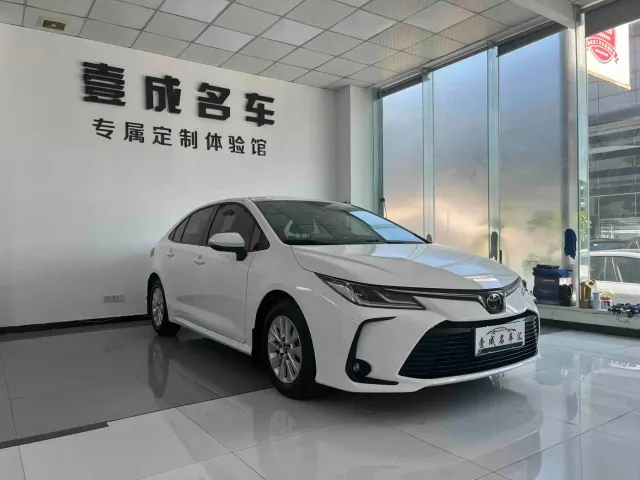 Toyota Corolla — Фото автомобиля 3