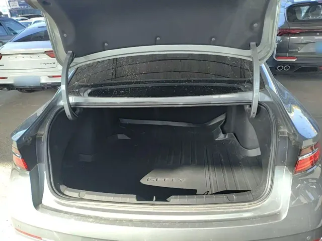 Geely Xingrui — Фото автомобиля 17