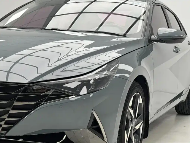Hyundai Elantra — Фото автомобиля 11