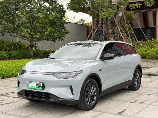 Leapmotor C11 — Фото автомобиля 2