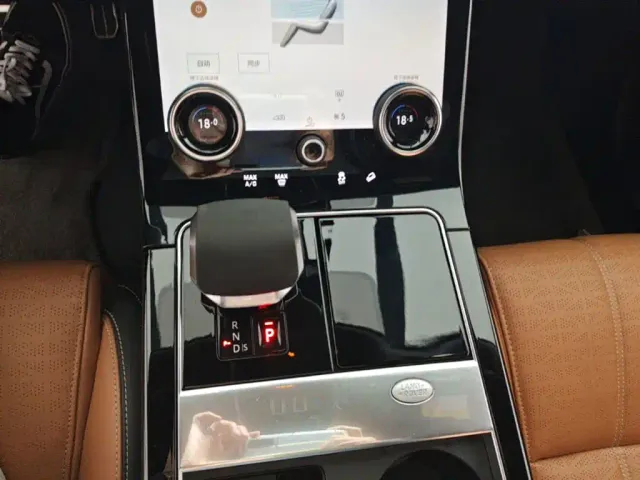 Land Rover Range Rover Velar — Фото автомобиля 13