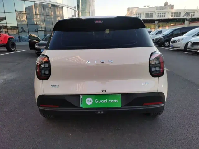 GAC Aion UT — Фото автомобиля 5