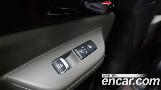 Kia Carnival — Фото автомобиля 25