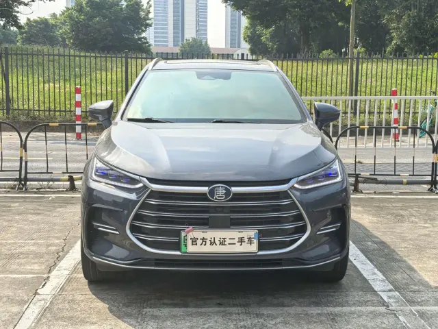 BYD Tang — Фото автомобиля 2