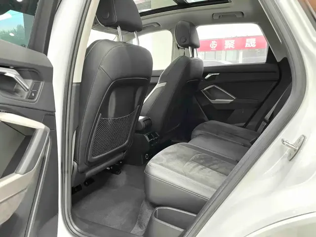 Audi Q3 — Фото автомобиля 10