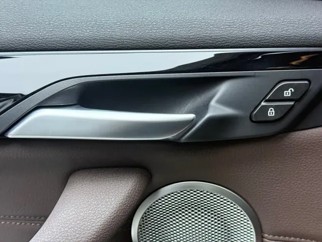 BMW X1 — Фото автомобиля 14