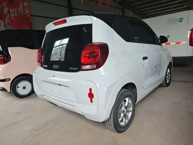 Roewe Clever — Фото автомобиля 6