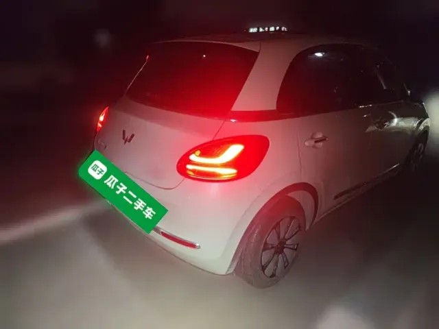 Wuling Bingo — Фото автомобиля 4