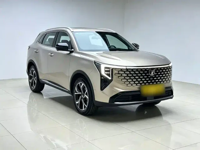 Changan CS55 Plus — Фото автомобиля 3