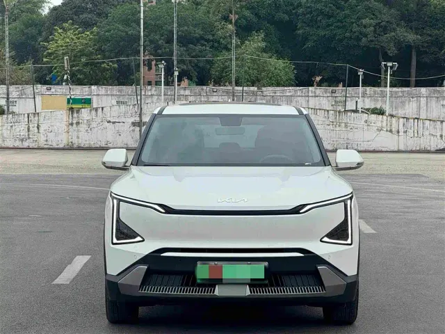 Kia EV5 — Фото автомобиля 2