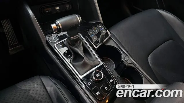Kia Sportage Sportage 5-е поколение Дизель 2.0 2WD — Фото автомобиля 9