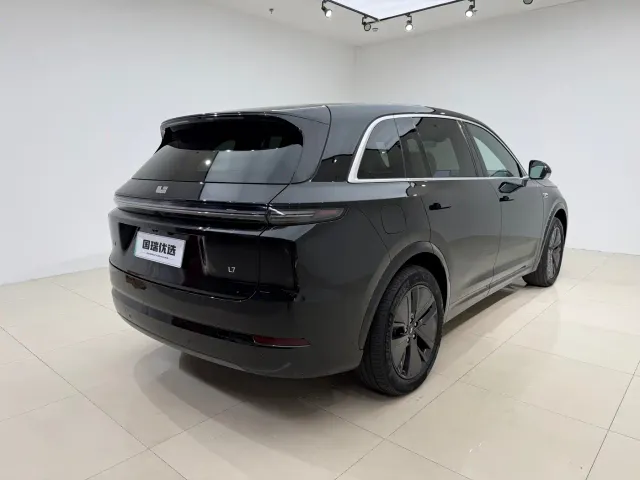 Li Auto L7 — Фото автомобиля 6
