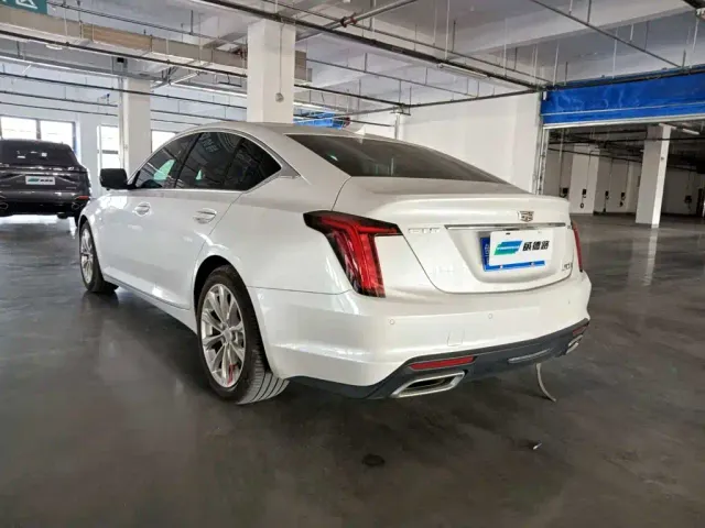 Cadillac CT5 — Фото автомобиля 4