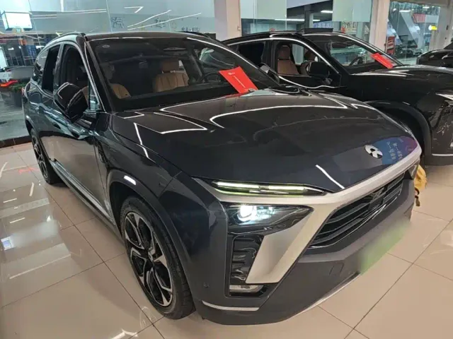 Nio ES8 — Фото автомобиля 3