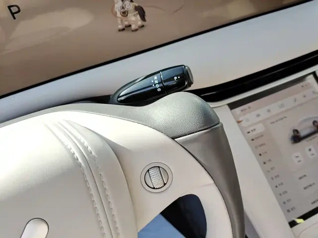 IM Motors LS6 — Фото автомобиля 13