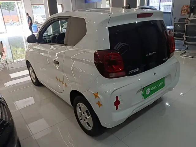 Roewe Clever — Фото автомобиля 4