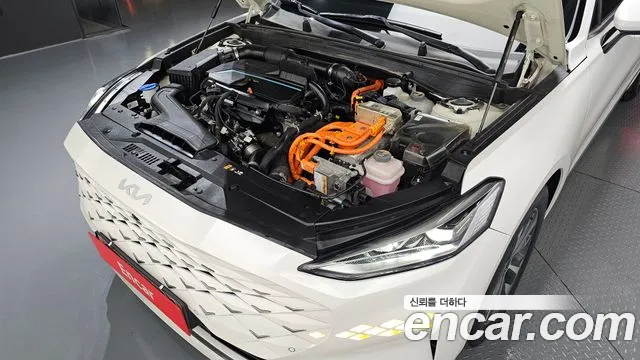 Kia K8 Hybrid — Фото автомобиля 9