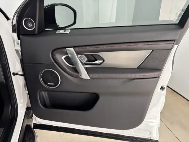 Land Rover Discovery Sport — Фото автомобиля 26