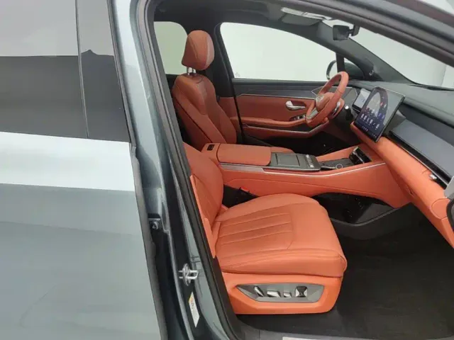 BYD Tang L — Фото автомобиля 24
