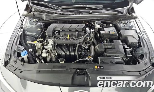Hyundai Avante — Фото автомобиля 9