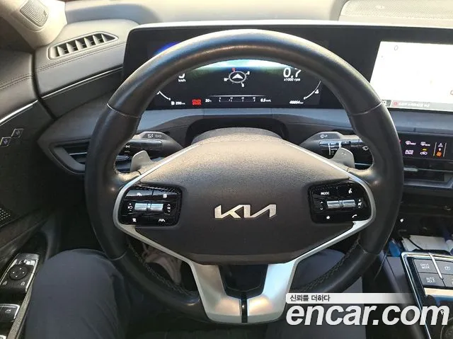 Kia K8 — Фото автомобиля 10