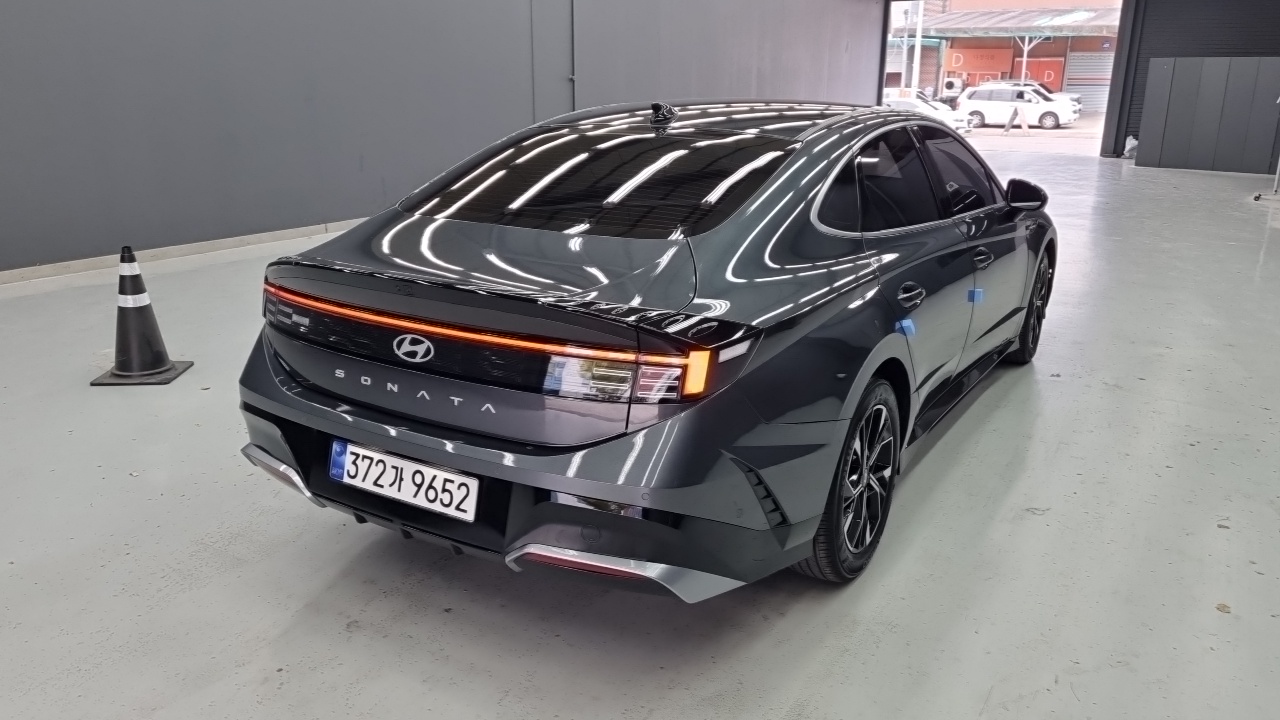 Hyundai Sonata — Фото автомобиля 2